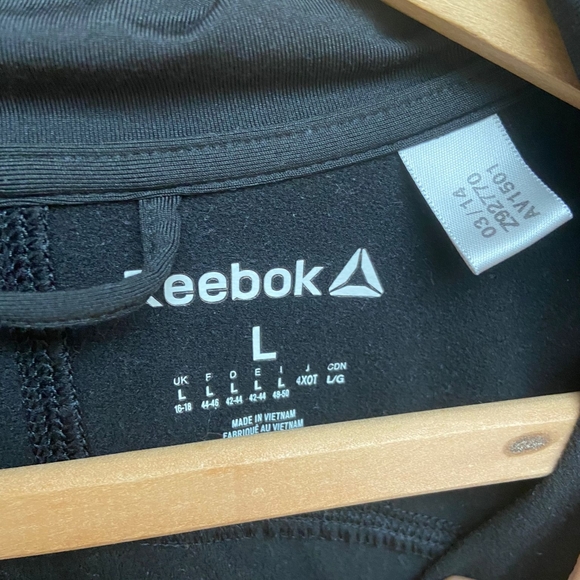 💕5 for $25 💕Reebok Active Jacket - Picture 3 of 4